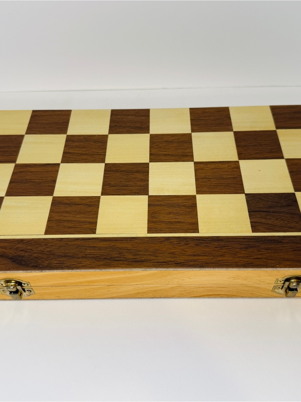 Vahome 15” Magnetic Wooden Folding Chess Set Complete + Extra Queens